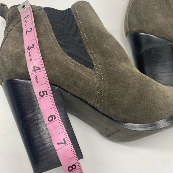 Marc Fisher Saint Suede taupe pull on Chelsea booties 10 - Picture 6 of 9